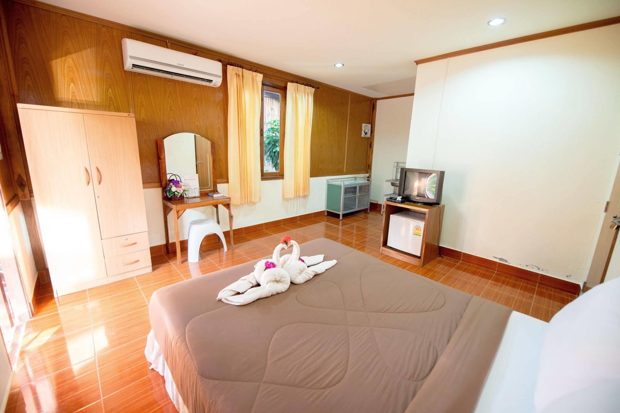 Poonsap Resort Koh Lanta Exterior photo