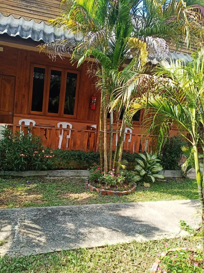 Poonsap Resort Koh Lanta Exterior photo